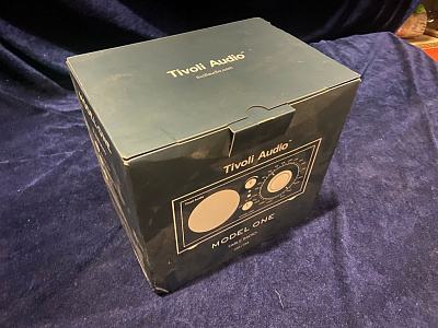 Радиоприемник Tivoli Model One Цвет: Белый [White]