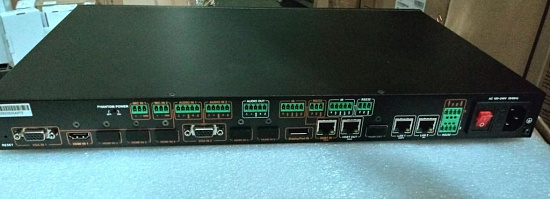 Презентационный переключатель-масштабатор 10 в 1 WyreStorm SW-1001-HDBT Презентационный переключатель-масштабатор 10 в 1 WyreStorm SW-1001-HDBT